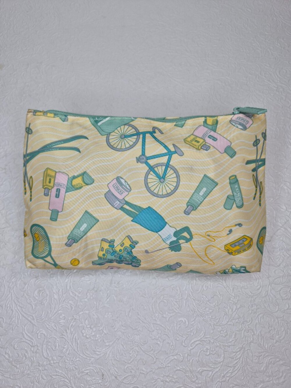 Clinique Sport Golf Biking Tennis Skiing Skating Cosmetic Makeup Bag Yellow Blue